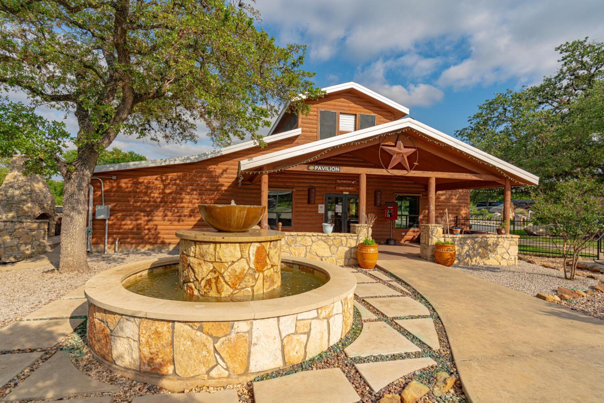Sun Outdoors Lake Travis Hudson Bend Exterior photo